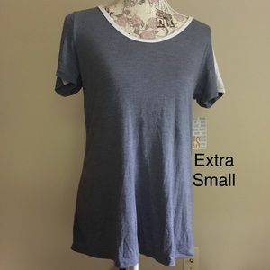 XS LuLaRoe Classic T